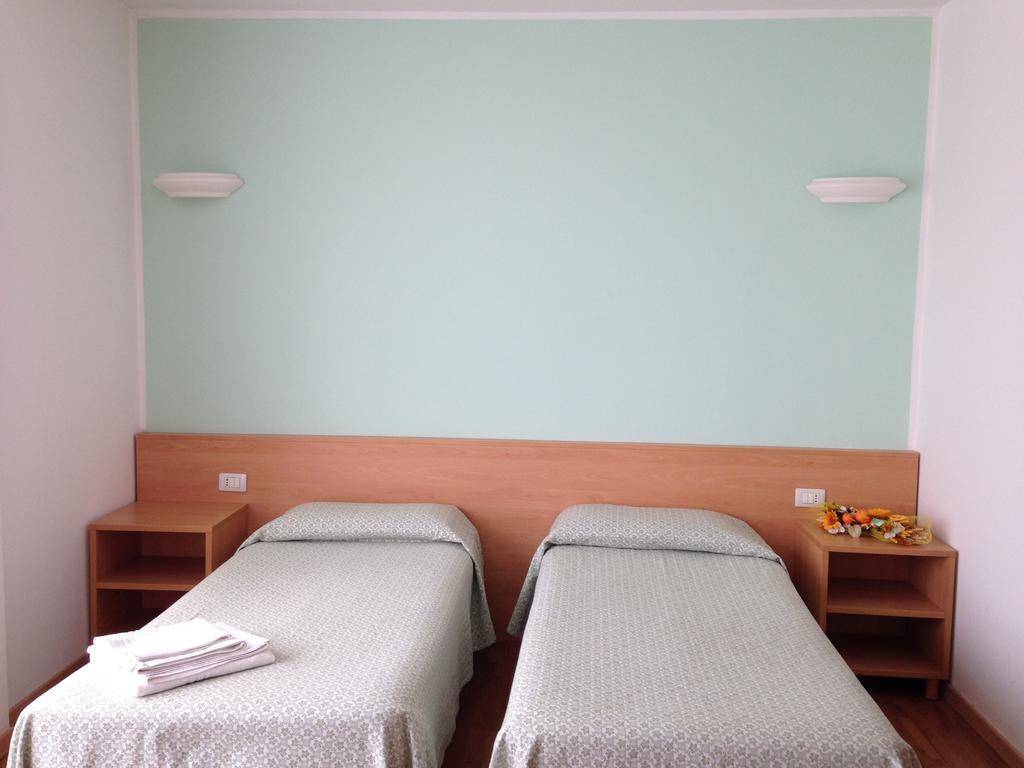 Hotel Roma Cassano Magnago Εξωτερικό φωτογραφία